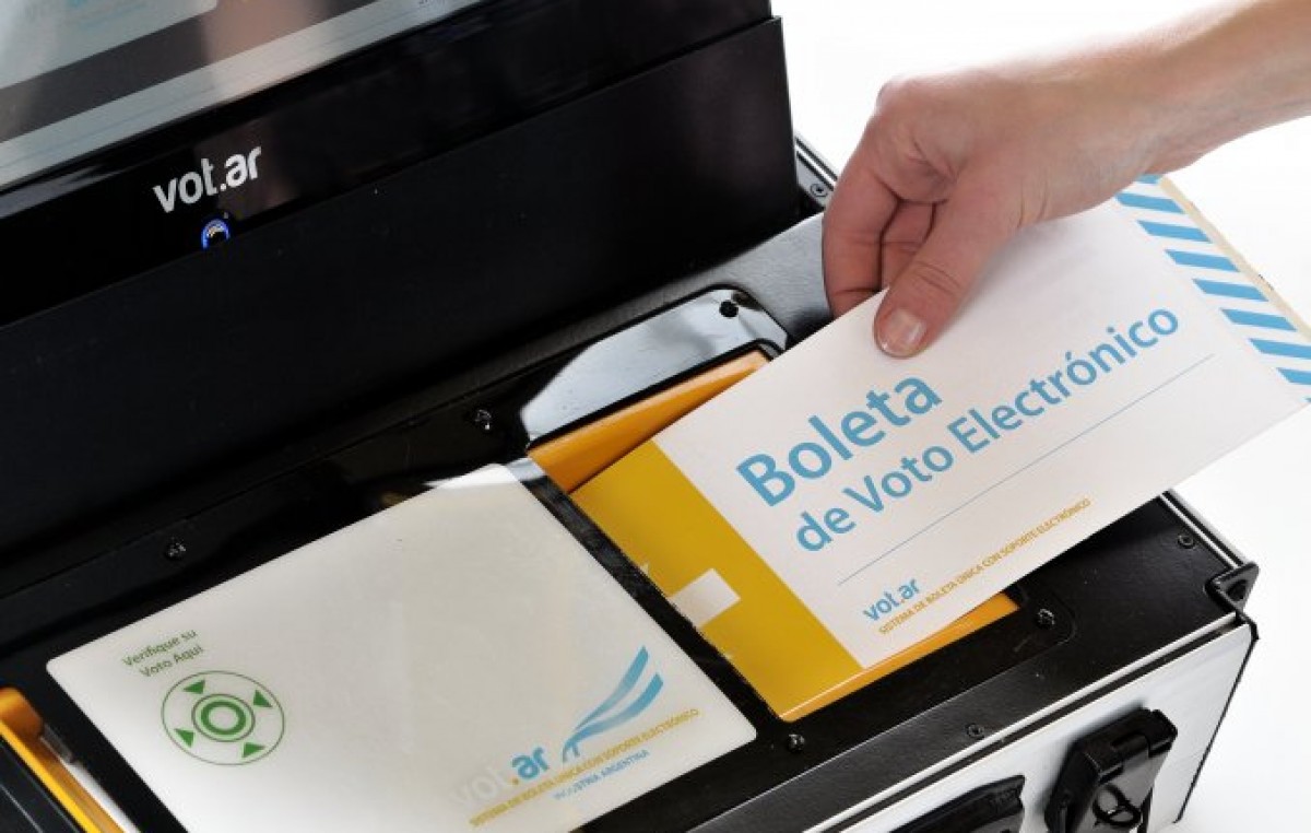 Con boleta electrónica, la Ciudad de San Luis elige entre tres candidatos