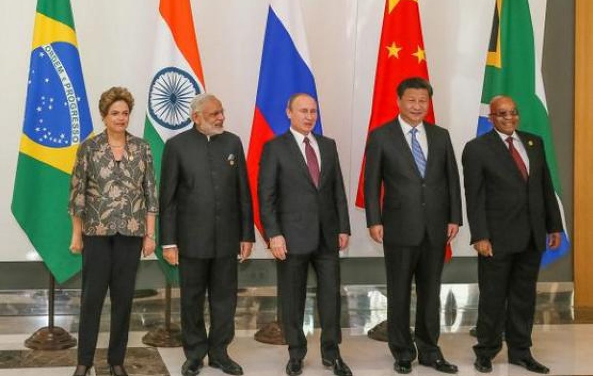Rousseff llama a la unidad de los países BRICS para reducir los riesgos en la economía global