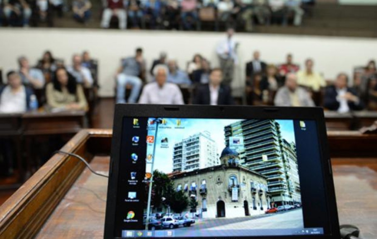 El Concejo de Rosario acordó pasar a planta permanente a 20 asesores políticos