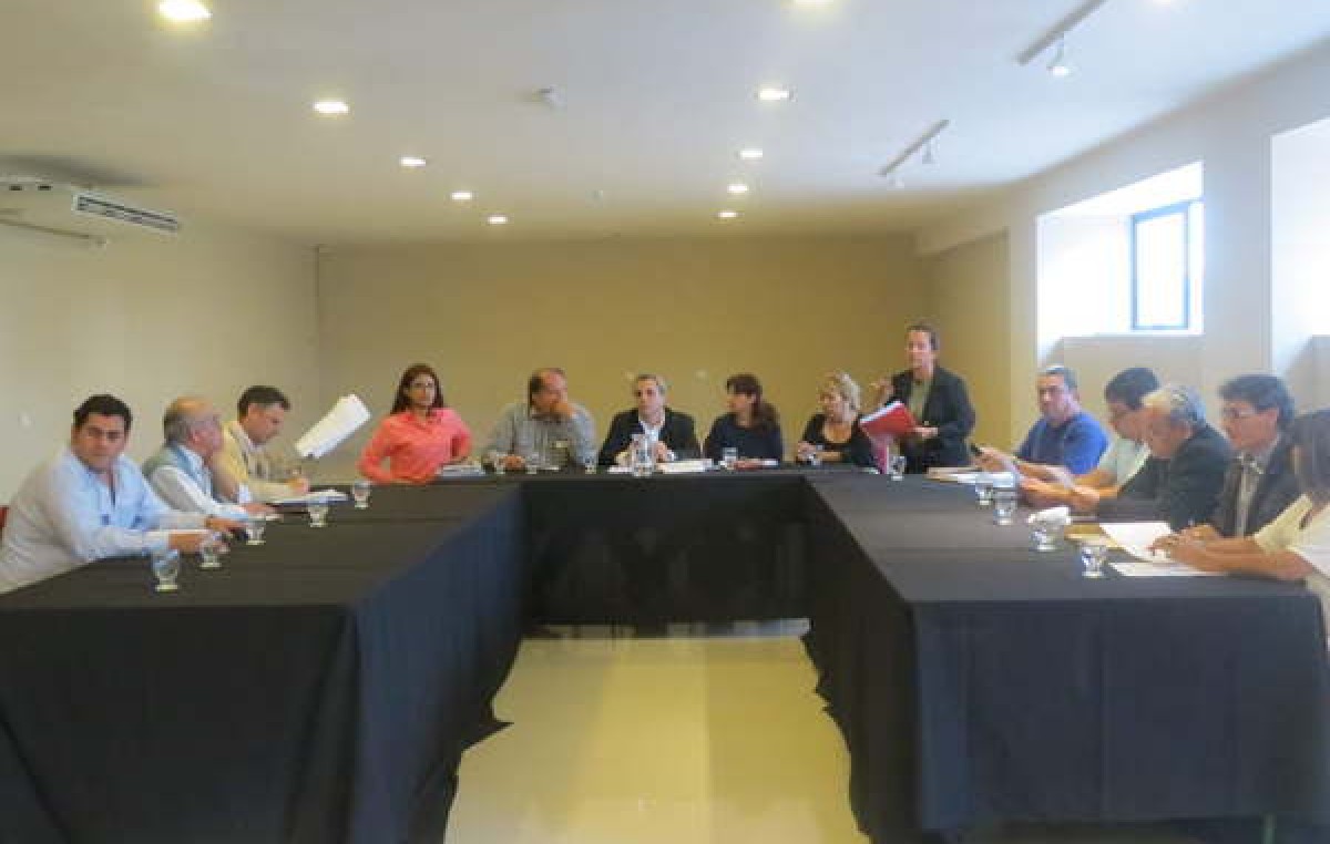 El Municipio de Las Termas y gremios se reunieron en la Mesa de Diálogo y Trabajo