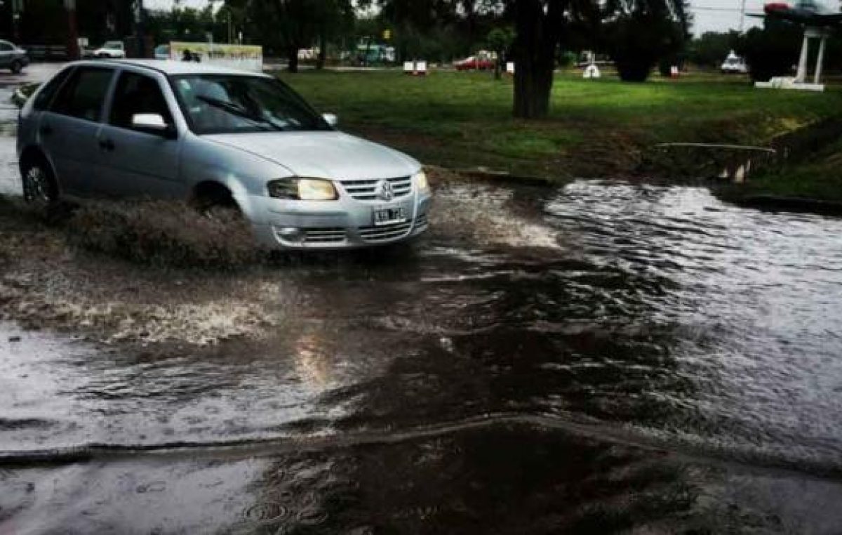 Derrumbes en viviendas y más de mil familias afectadas por temporal en Mendoza