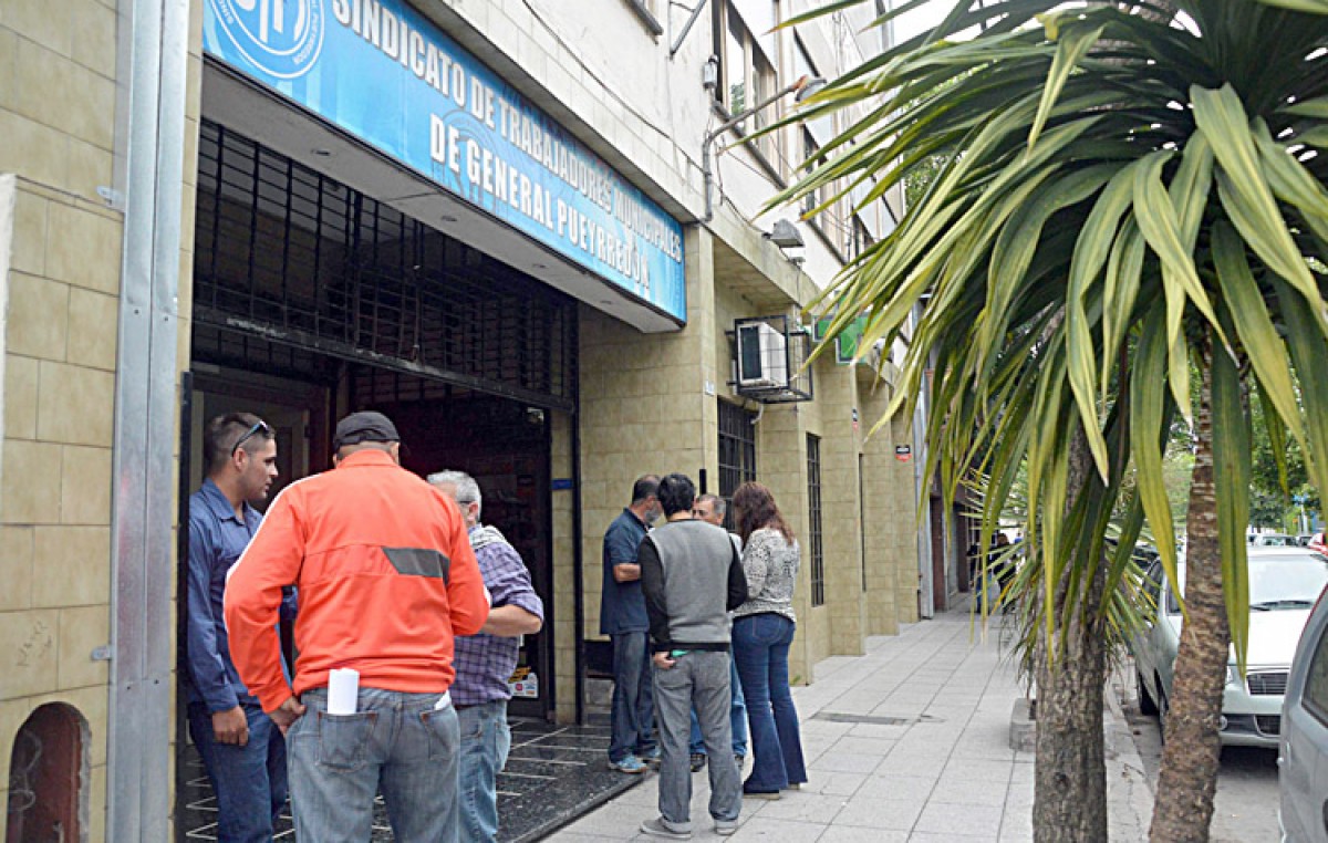 Municipales de Mar del Plata se mantendrán en huelga hasta que cobren sus aguinaldos