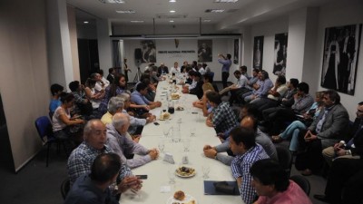 Buenos Aires: Recursos y continuidad de obras en el debate entre intendentes peronistas