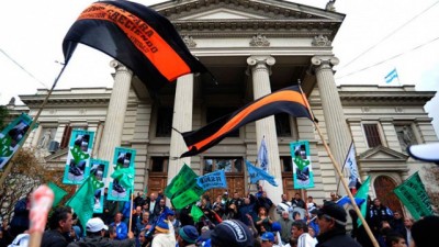 Analizan suspender la ley de paritarias municipales en Buenos Aires