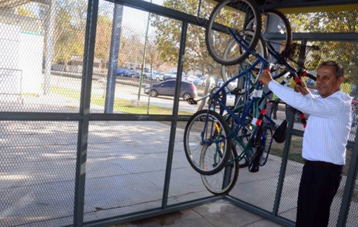 Neuquén: Desde este fin de semana, se podrán usar bicis gratis en el Paseo de la Costa