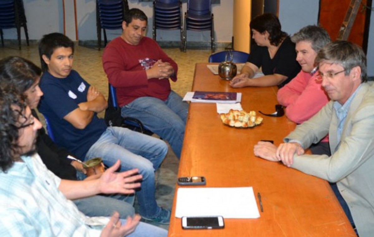 Primera reunión entre el Ejecutivo Municipal de Esquel y el SOEME