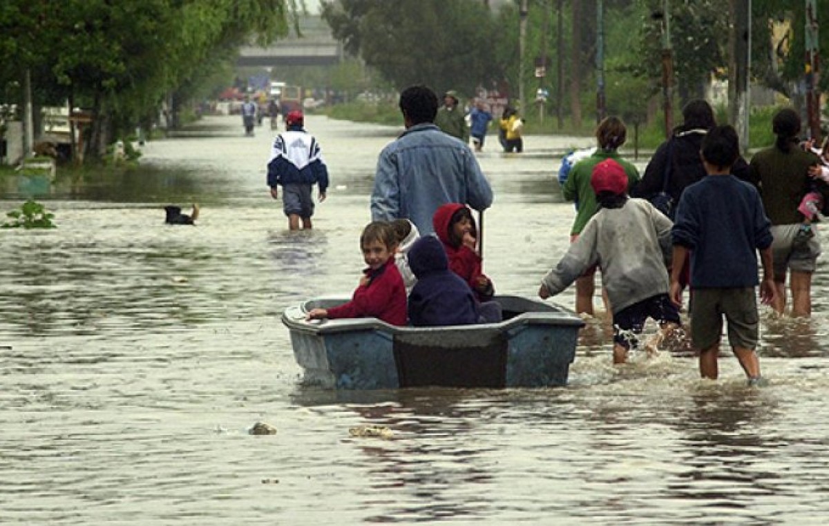 El río Paraná volvió a subir en Barranqueras y en el Chaco continúan 6000 personas evacuadas
