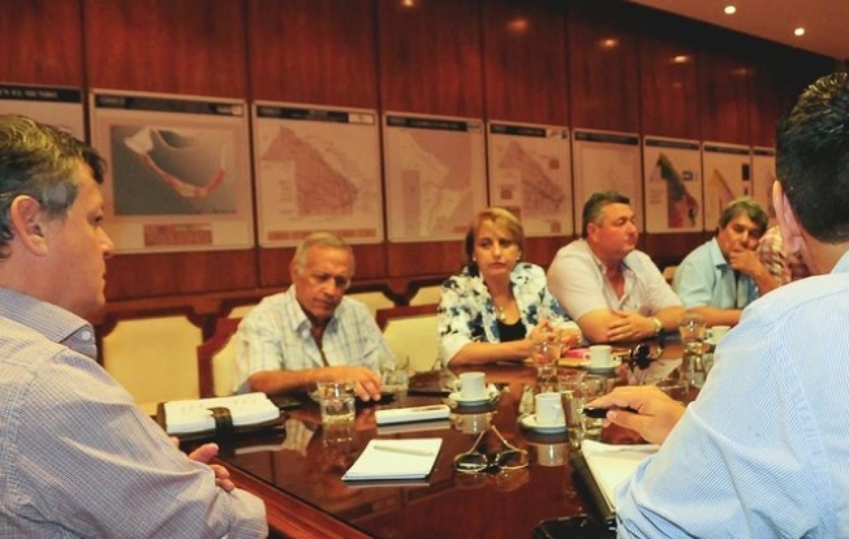 El Gobernador de Chaco recibió a dirigentes de la Federación de Trabajadores Municipales