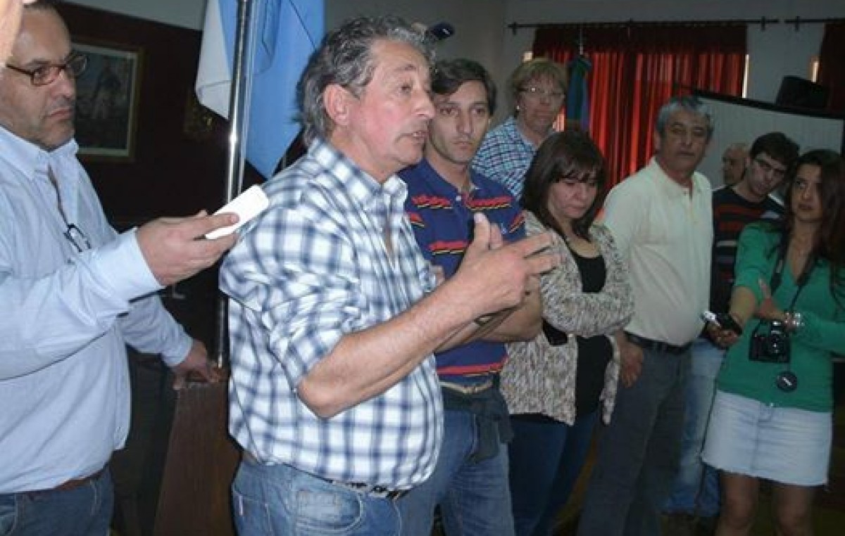 Saavedra: firmaron el convenio por las paritarias municipales