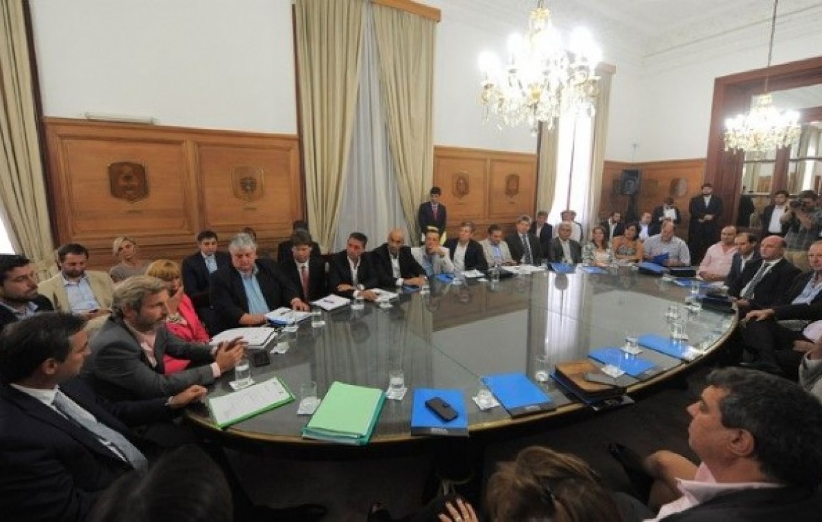 Macri les pidió a los intendentes cordobeses que cuiden los gastos