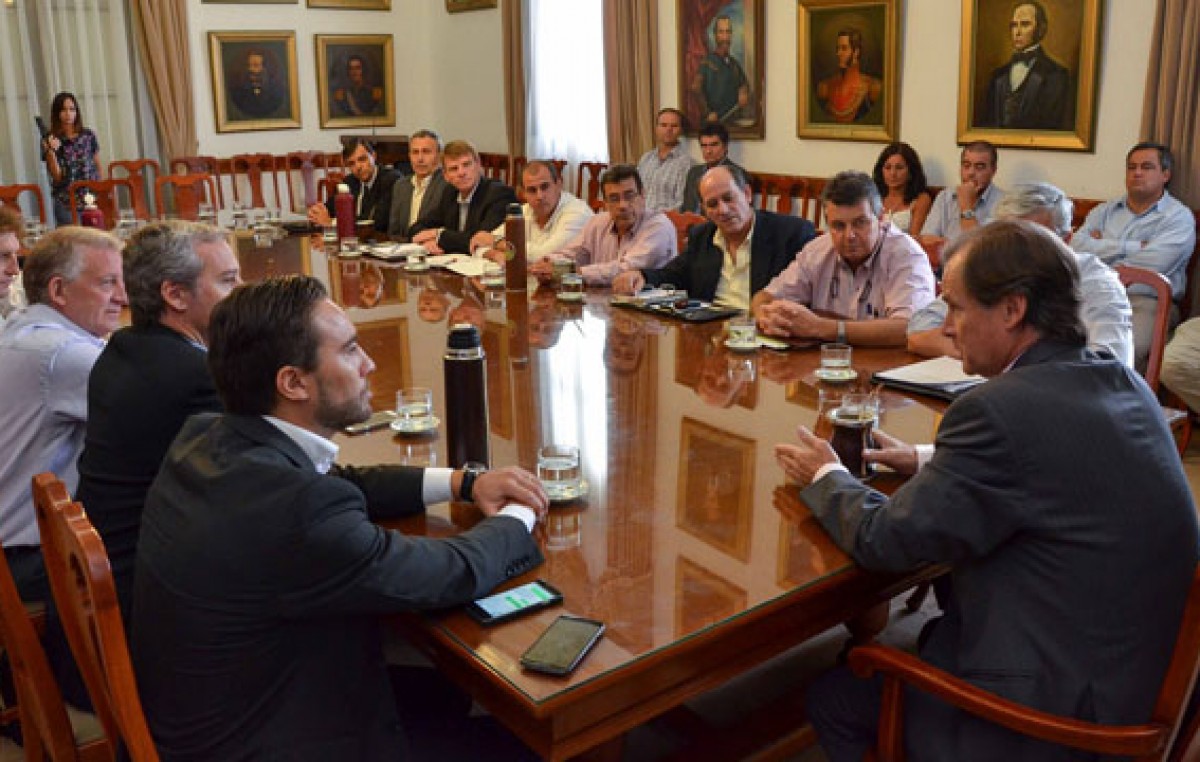 El gobernador de Entre Ríos trabaja en una agenda común con los intendentes vecinalistas