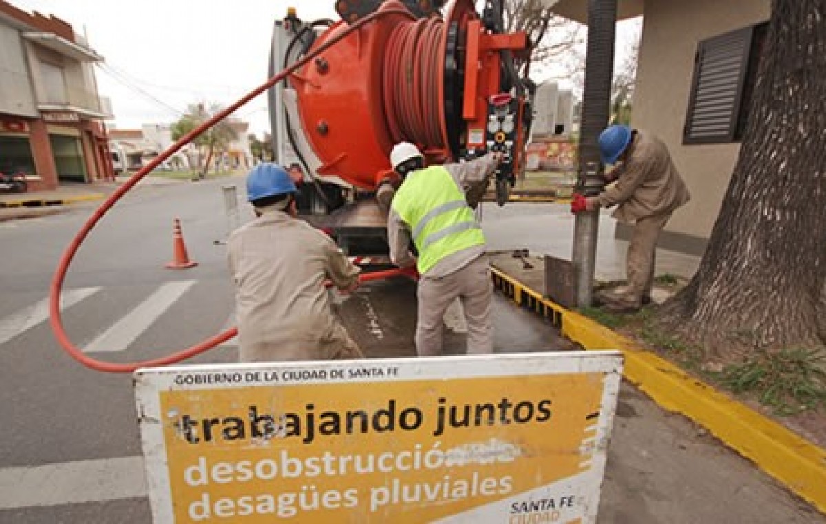 Millonaria inversión en Santa Fe en mantenimiento de desagües y canales