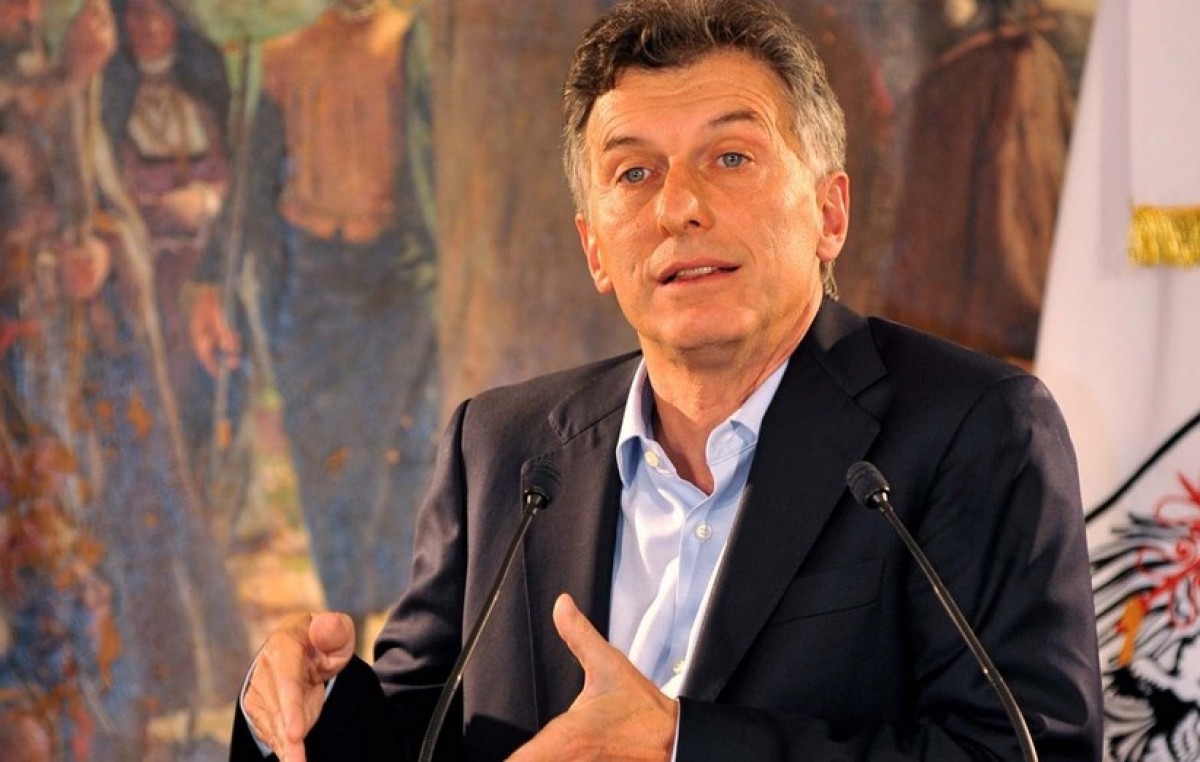 Ante el embate de los gremios Macri convocará paritarias en los próximos días