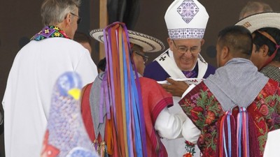 El Papa Francisco pide perdón a indígenas mexicanos