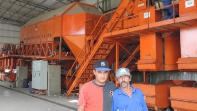 De vivir del cirujeo a ser empleados en regla en la planta de compostaje de Rosario