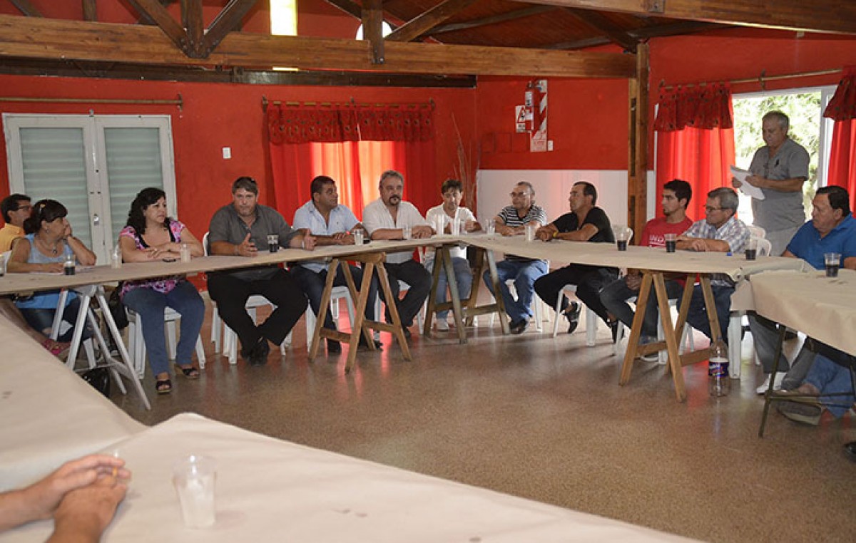 Los delegados del SUOEM región Villa María piden un incremento salarial del 40%