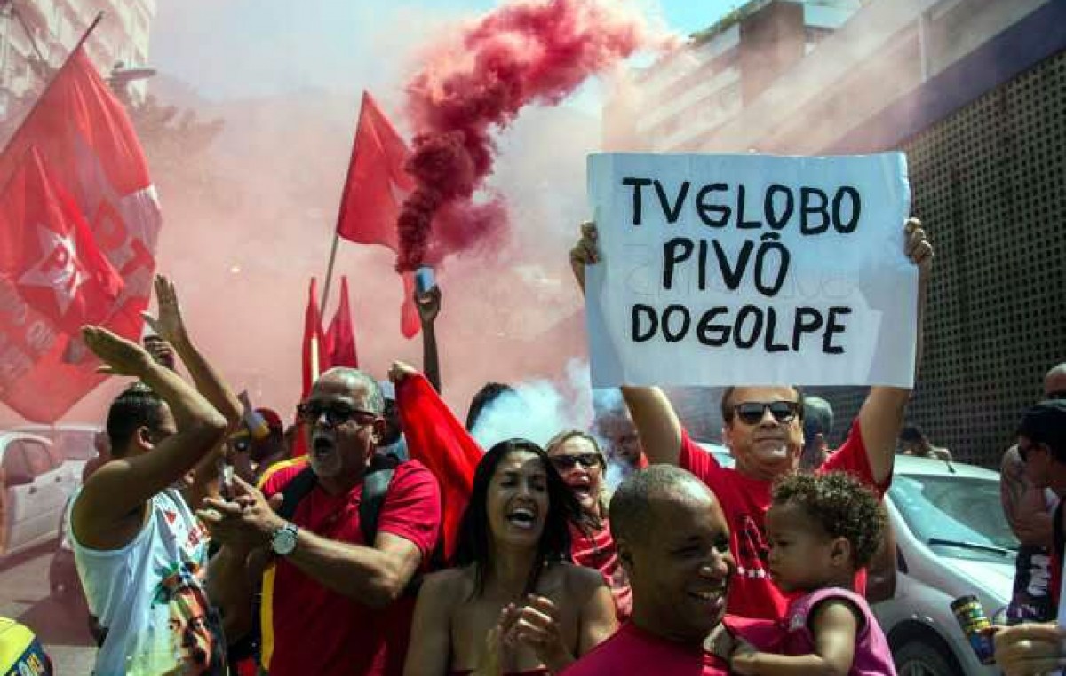 Protesta a favor de Lula y contra la “persecución de los medios”