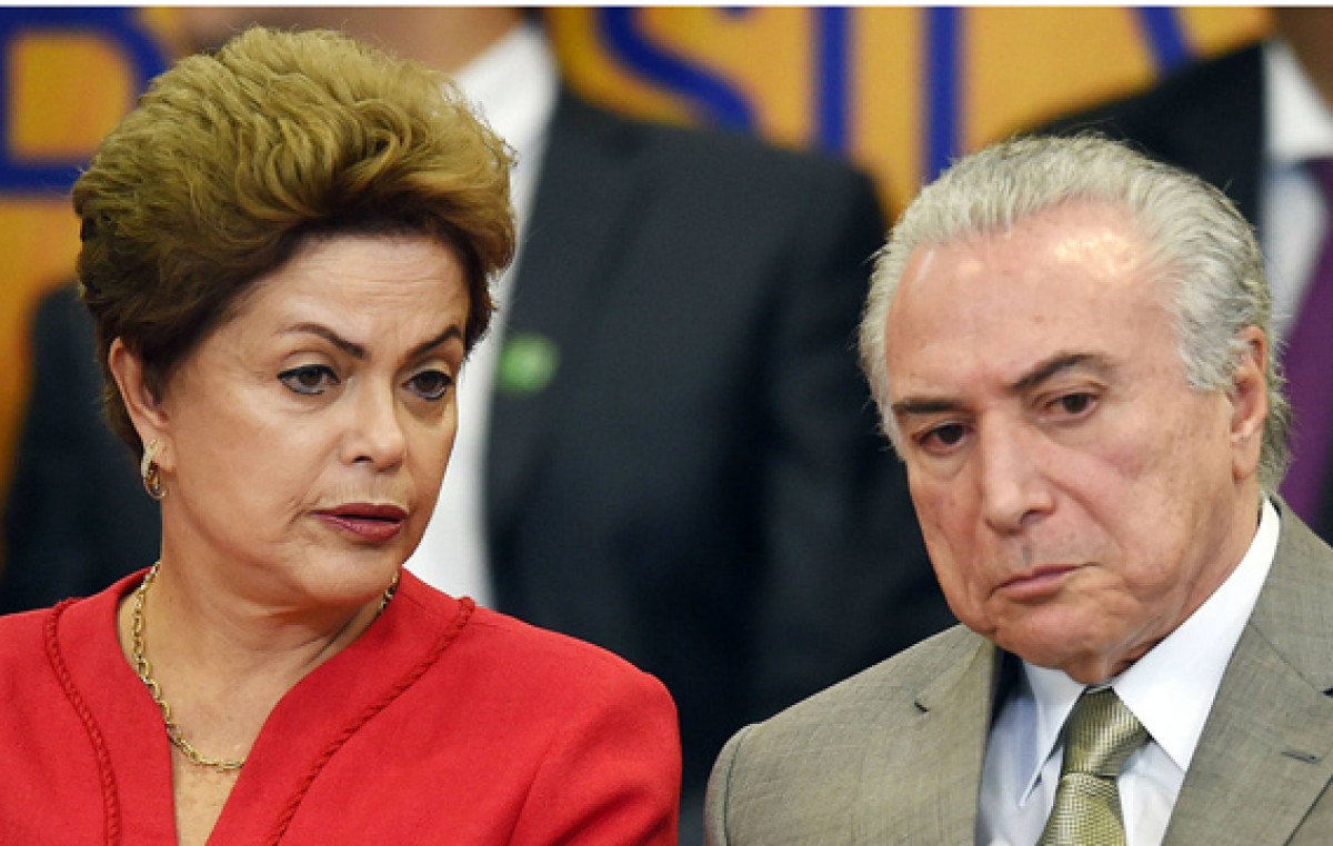 El partido aliado de Rousseff deja el Gobierno y lo debilita