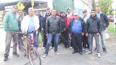 Echeverría: Nueva protesta de Municipales por despidos