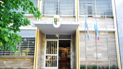 El Secretario de Gobierno de Crespo denunció irregularidades en la situación laboral de los trabajadores municipales
