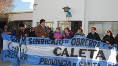 SOEMCO Caleta Olivia sigue con su reclamo ante la falta del pago de haberes