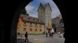Municipio de Bariloche logró salir del déficit pero guarda reservas