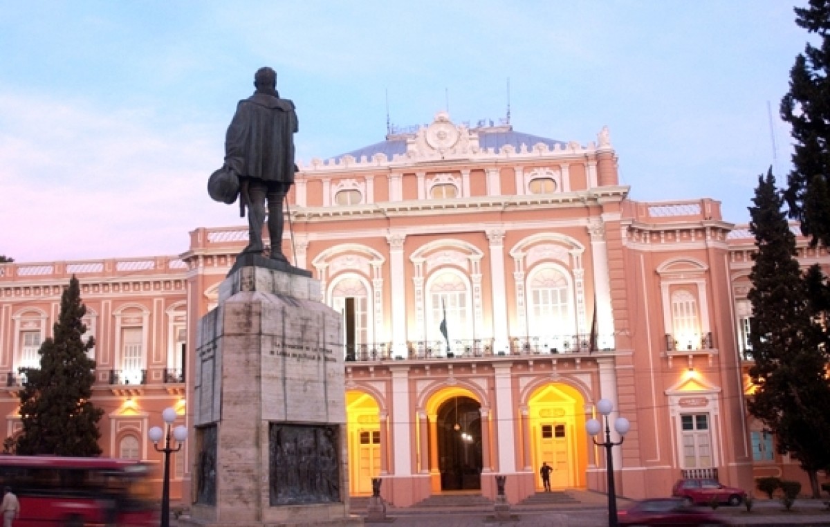 Sin los intendentes, buscan reformar la ley de municipios de Salta