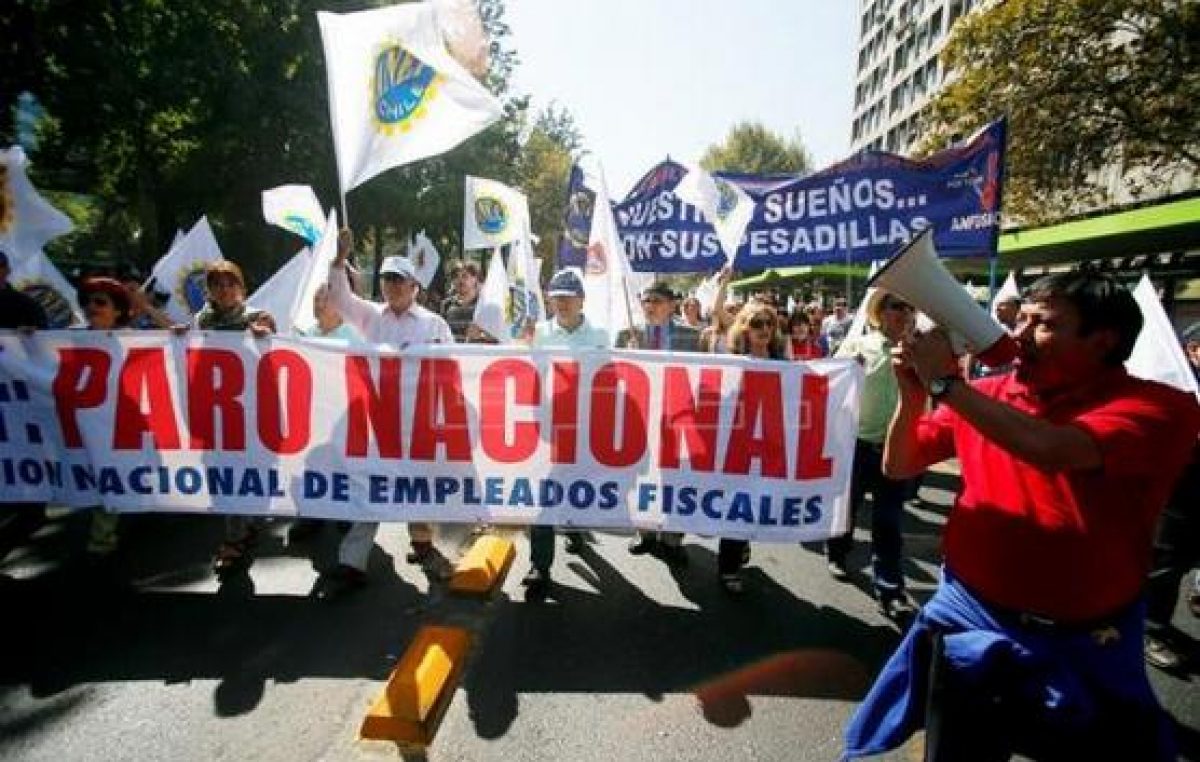 Sindicalistas chilenos llaman a paro el 31