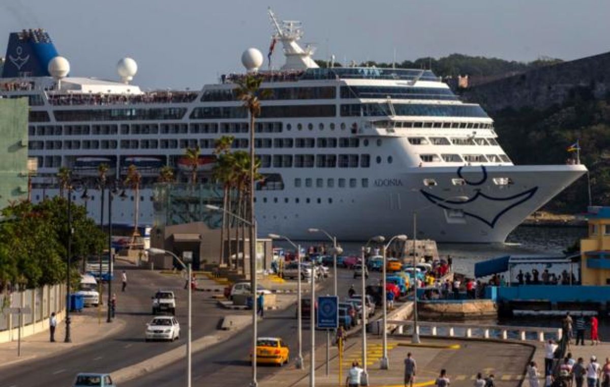 Después de 50 años, un crucero de EEUU llegó a La Habana