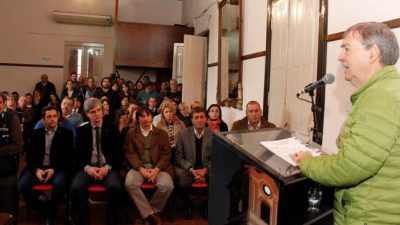 Firman convenio para obras hídricas en Villa del Rosario
