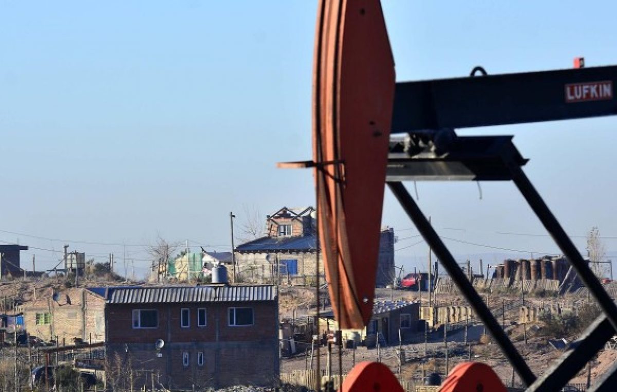 Neuquén: Debaten restricción a la industria del petróleo en las zonas urbanas