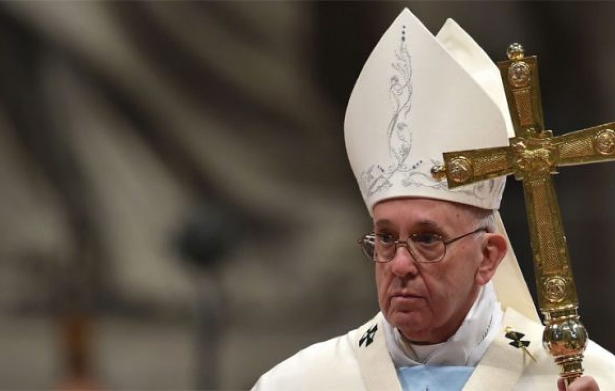 El Papa criticó a las potencias occidentales por su «colonialismo cultural»