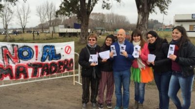 La guerra fría bonaerense: Ducoté se opone a la instalación de un matadero que promueve Ishii