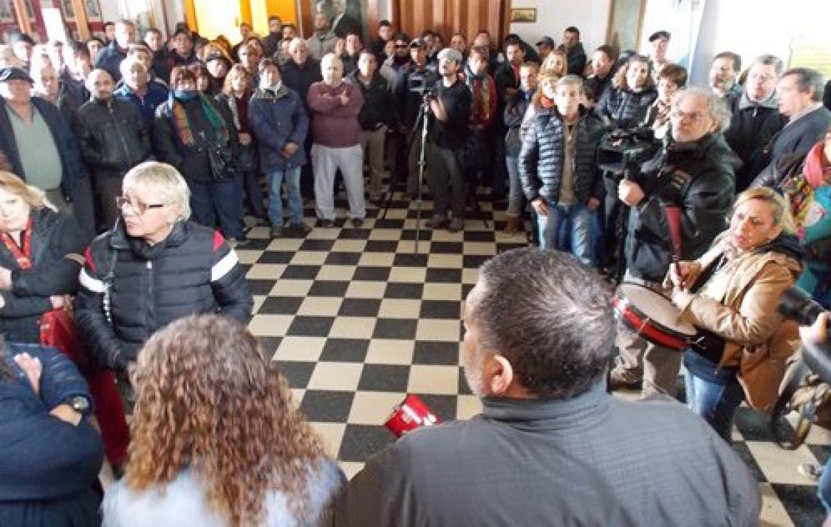 Municipales de Santa Rosa anuncian paro en protesta por el cobro de aguinaldo