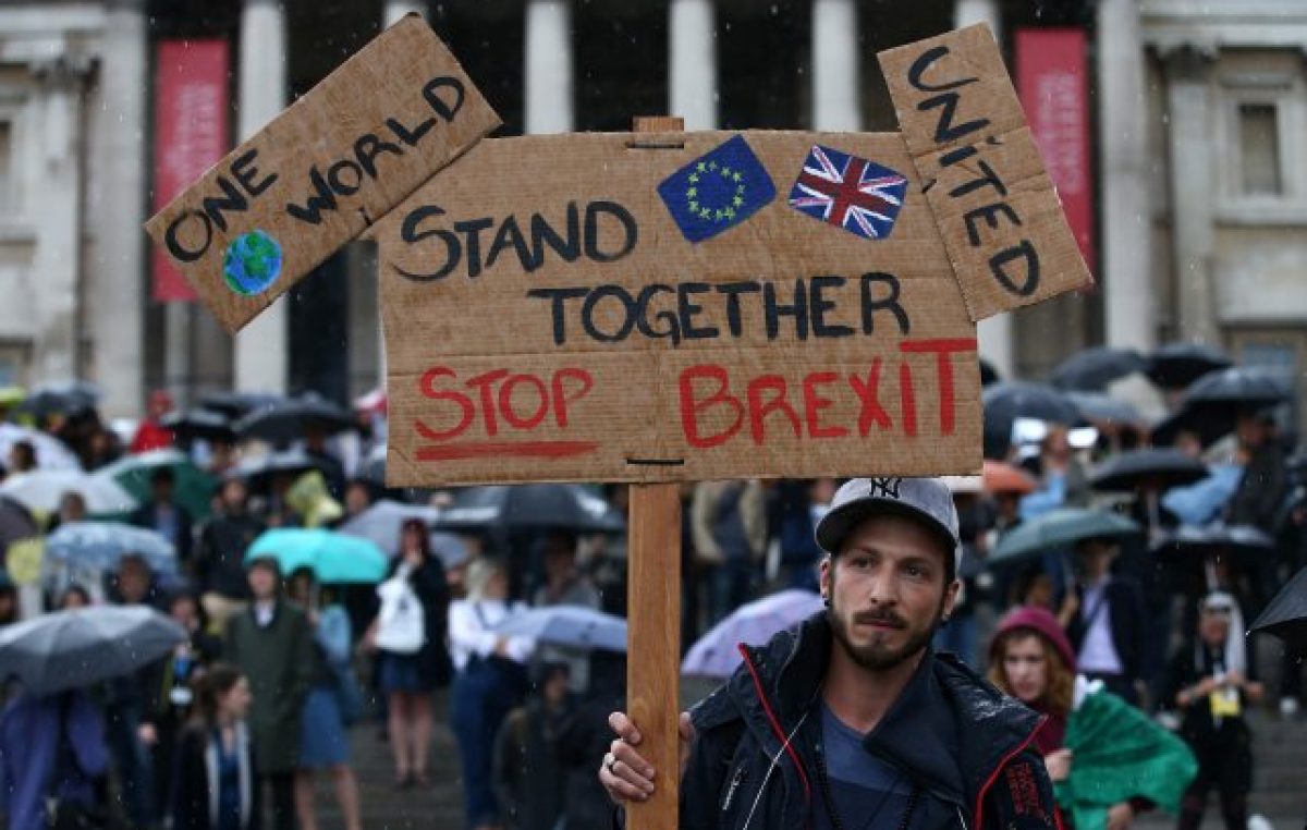 Libra débil, desunión e intolerancia: los británicos comienzan a sufrir el «Brexit»