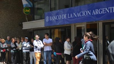 La Plata: El Municipio intentará cobrarle impuestos a los bancos por la “cola” en los cajeros automáticos