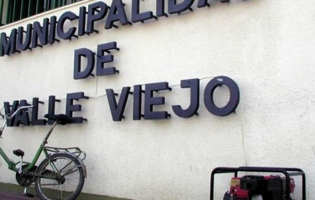 Tildan de «ilógica» la cantidad de funcionarios en Valle Viejo