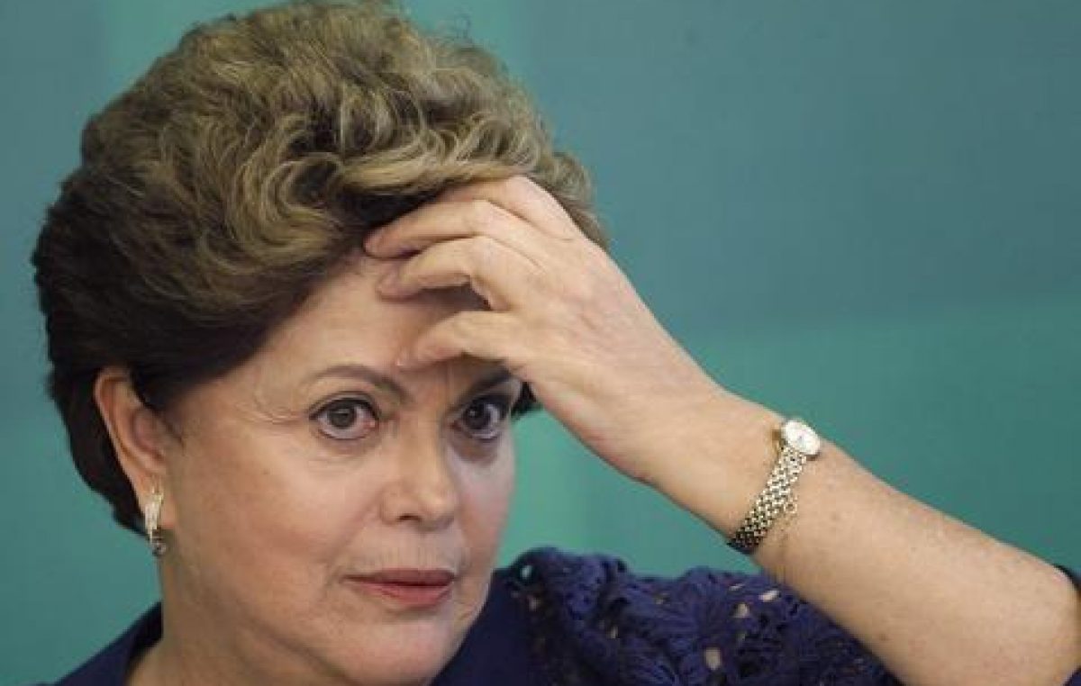 Sin prueba alguna el Senado inicia proceso de juicio político contra Rousseff