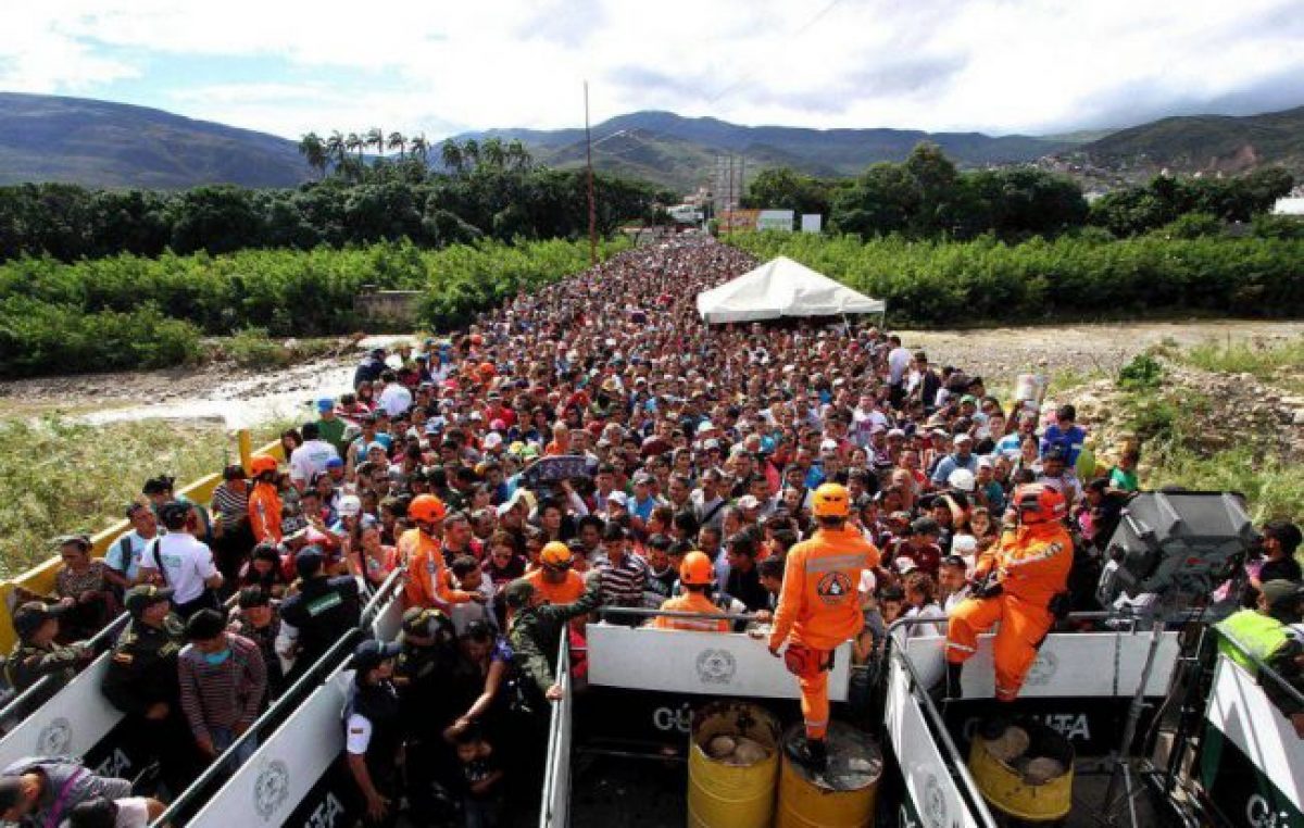 Venezuela y Colombia pactan la reapertura gradual de sus fronteras