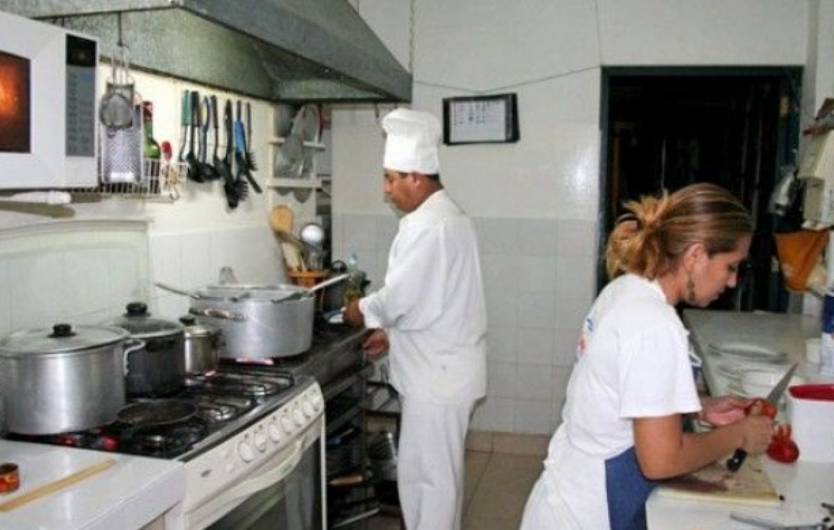 Preocupación de los empleados hoteleros y gastronómicos de San Juan por suspensiones y despidos