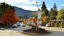 Villa La Angostura: Comerciantes locales aseguran que hay una crisis por las compras en Chile