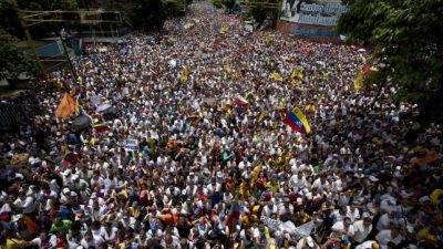 Un millón de venezolanos «tomó» Caracas en desafío a Maduro