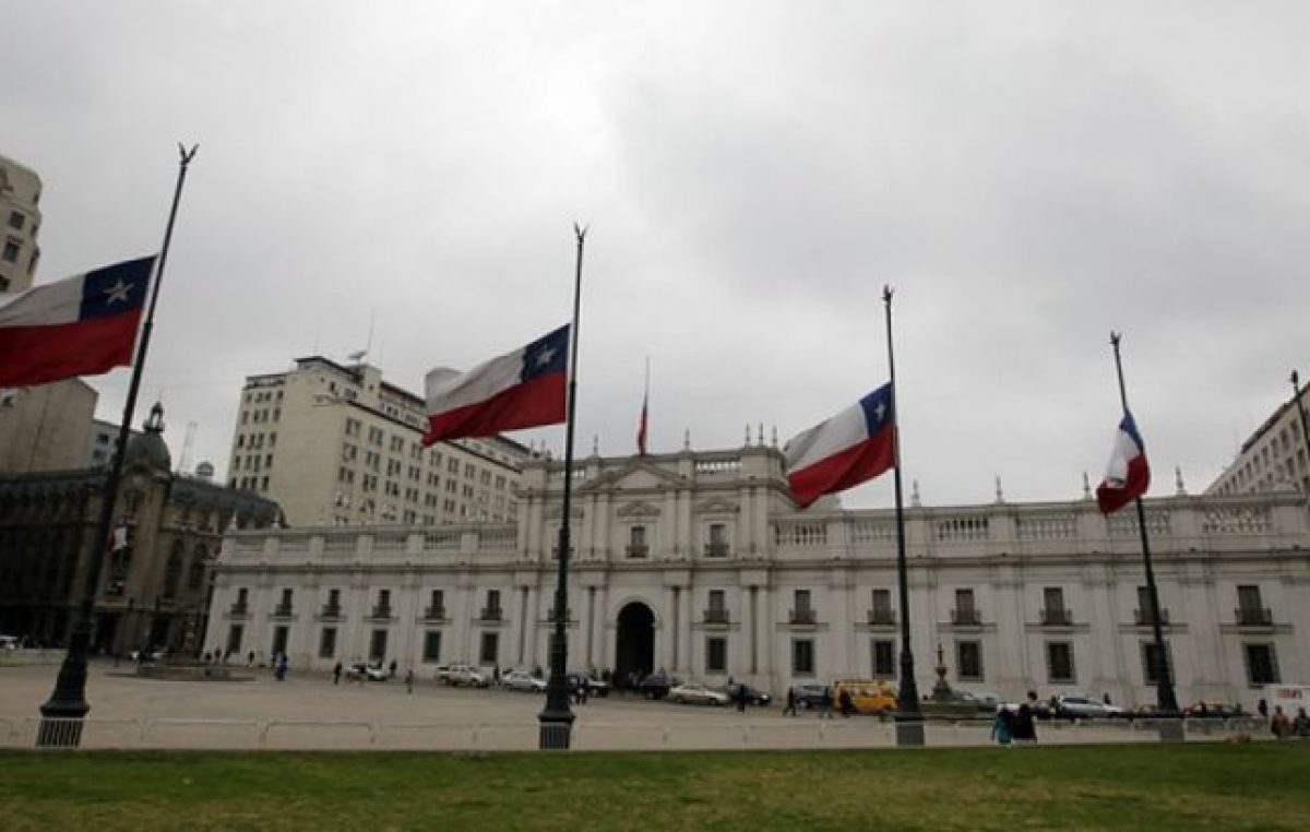En Chile la pobreza medida por ingresos cae a histórico 11,7%