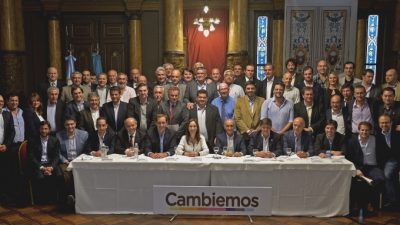 Intendentes de Cambiemos presionan a Vidal por los fondos de seguridad y obras del endeudamiento