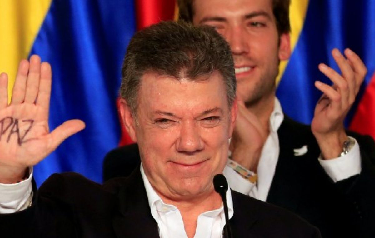 Santos fue galardonado con el Nobel de la Paz