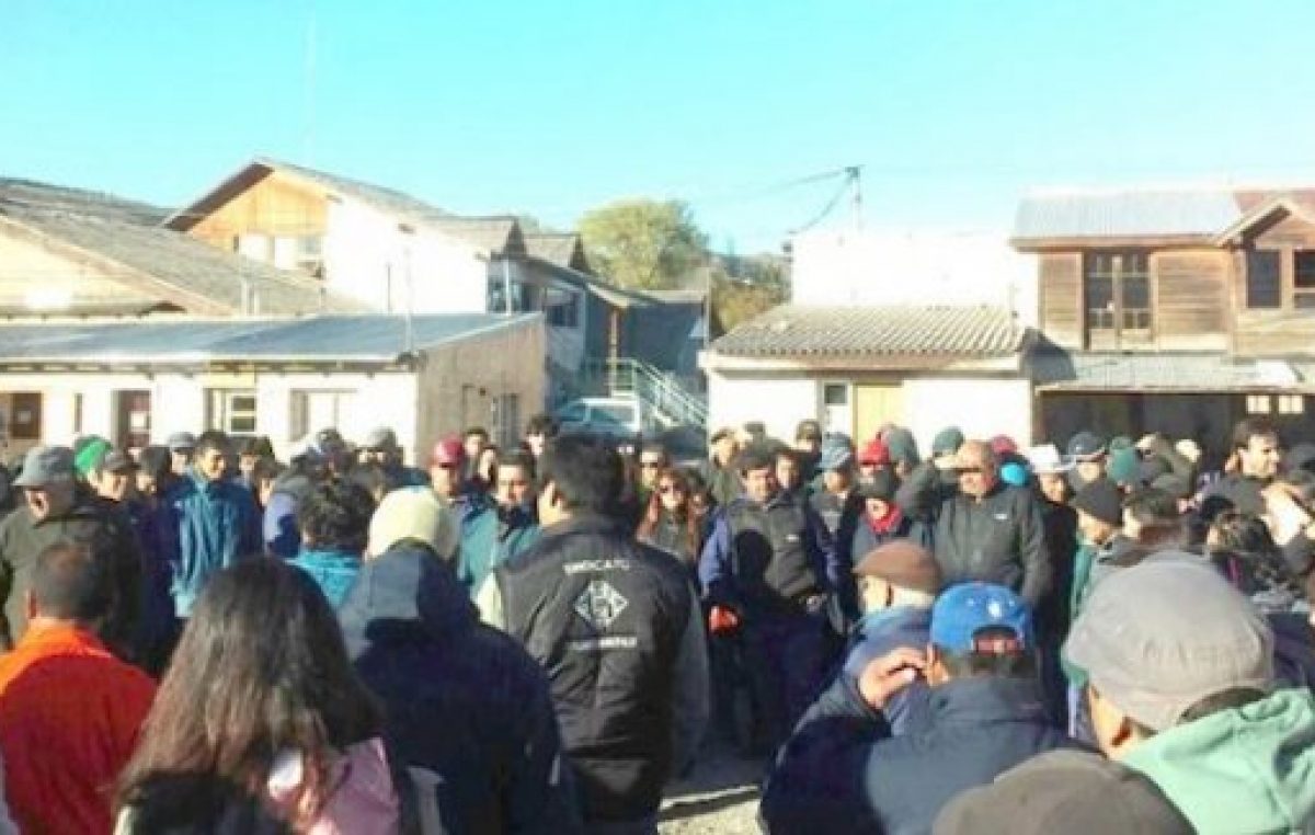 Esquel: Los trabajadores municipales rechazan bono de fin de año