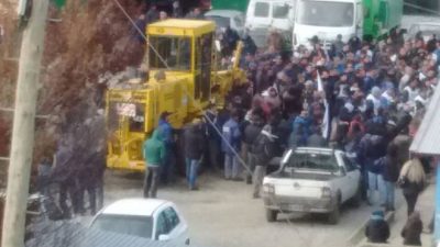 Empleados municipales de Bariloche no descartan endurecer las medidas de fuerza