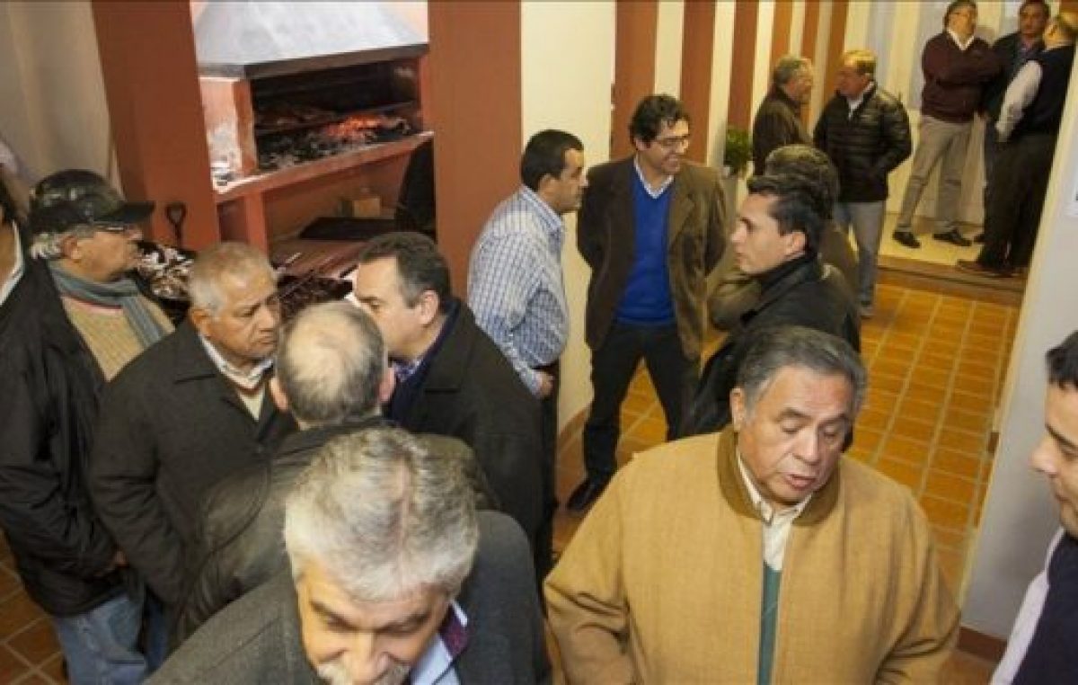 Salta: Ley de municipios y algo más en el plenario del Foro