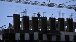 Constructores avalan la idea del municipio de Rosario de endeudarse en dólares