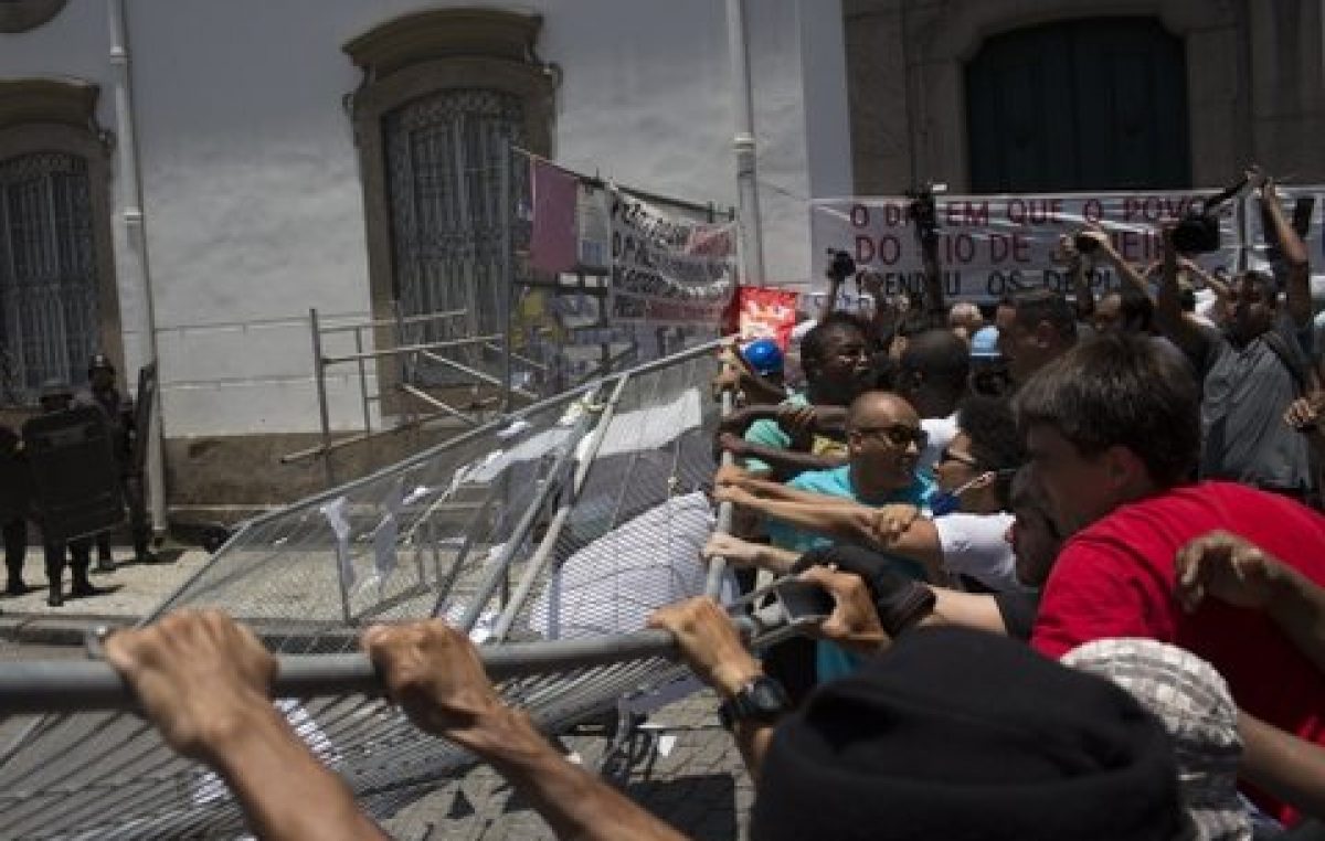 Río de Janeiro, quebrada, no puede pagar los gastos de sus policías